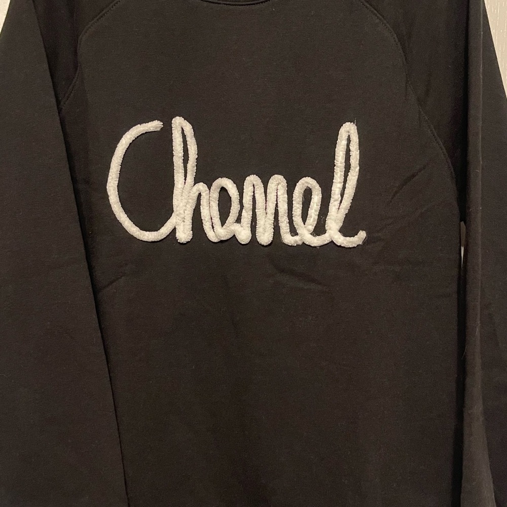 Handcrafted Inspired Sweatshirt -Red - Picture 3 of 4